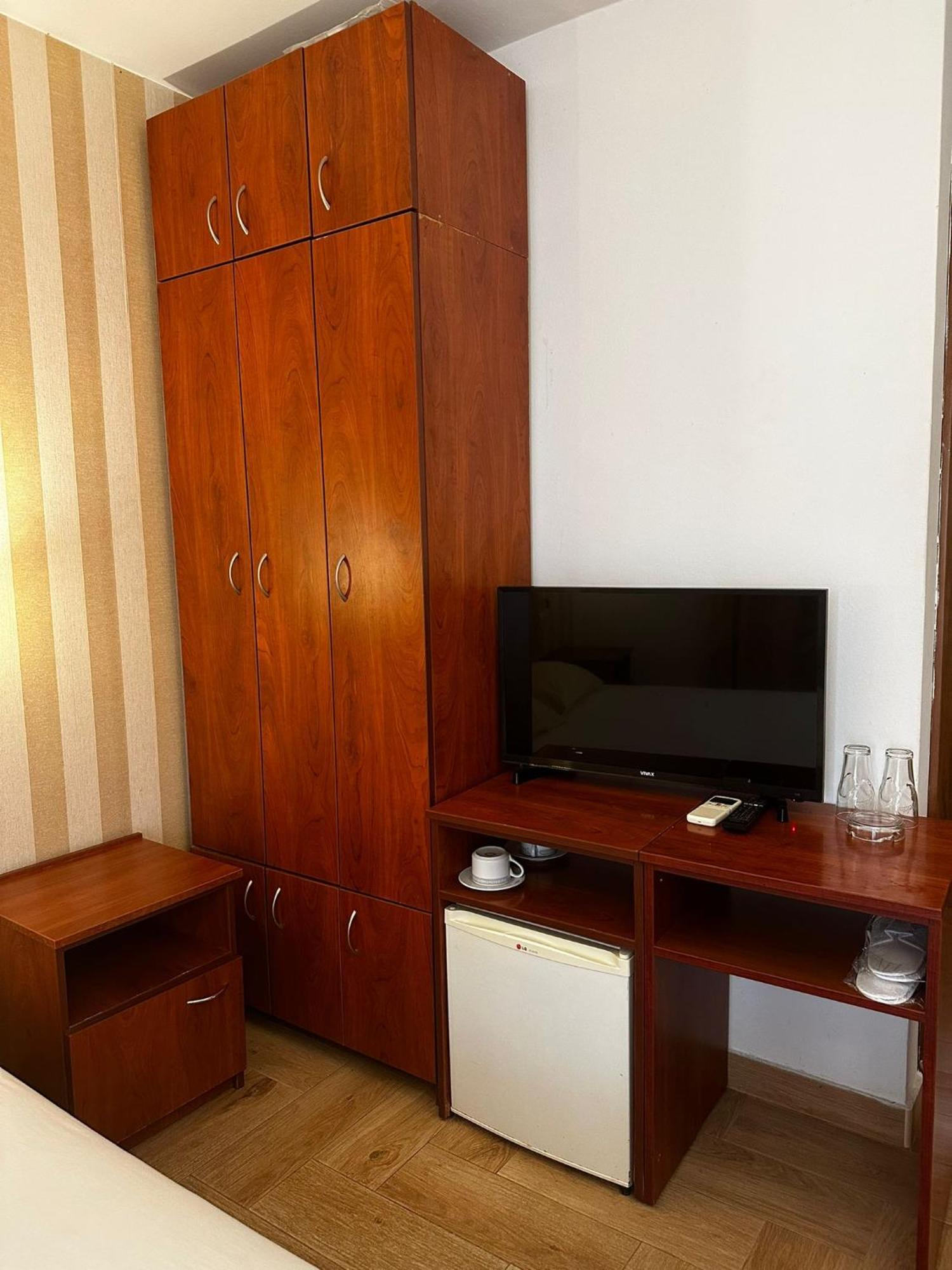 Central Hotel-Budva Exterior photo