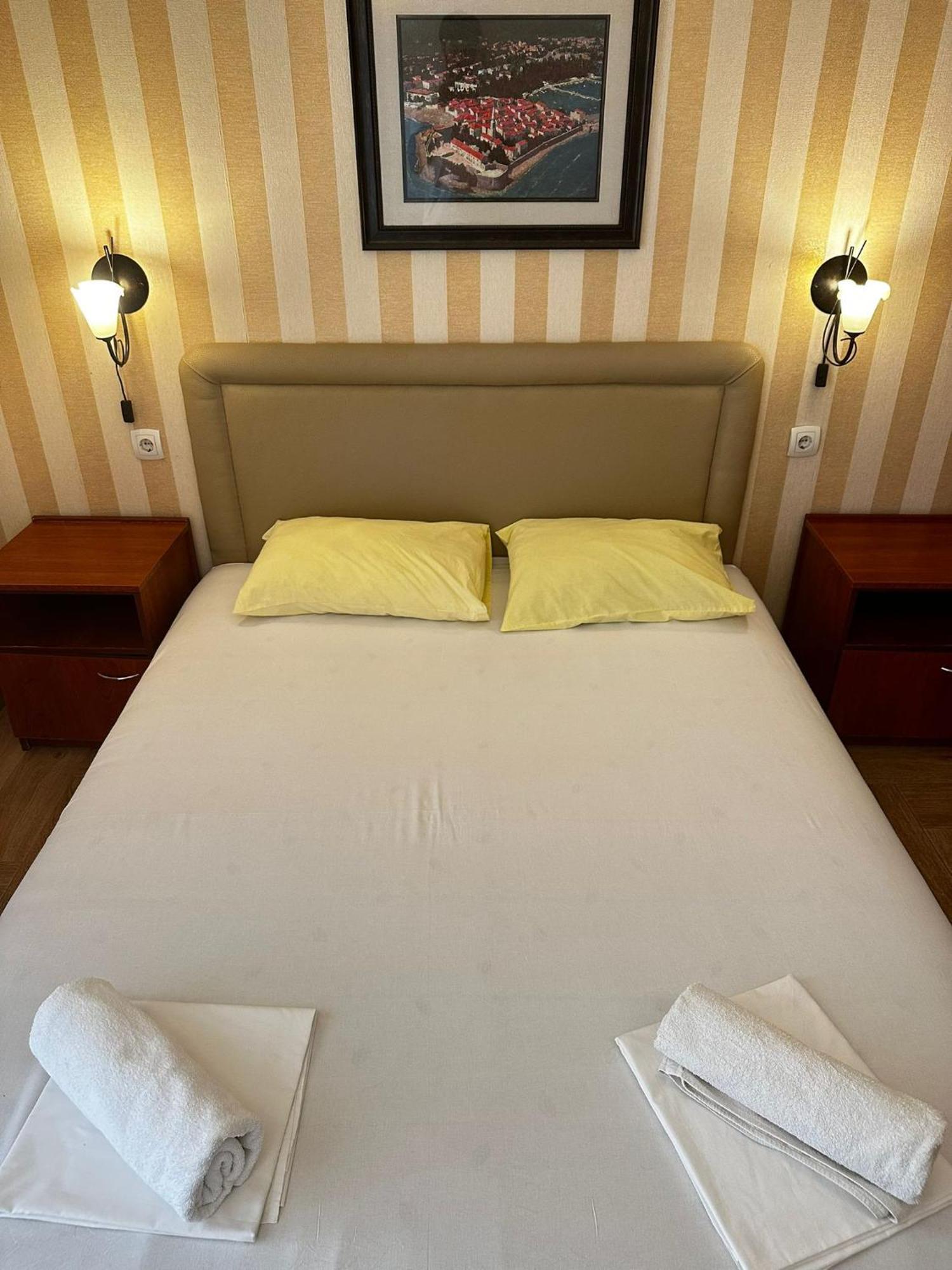 Central Hotel-Budva Exterior photo